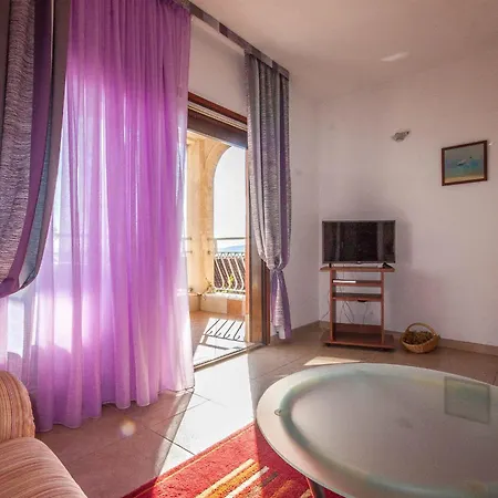 Apartment Rosanda