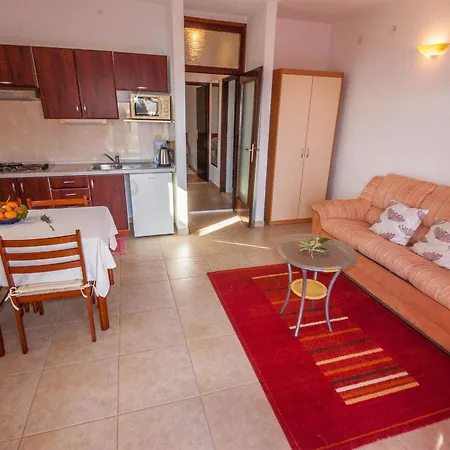 Rosanda Apartman Pakoštane