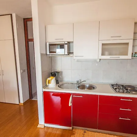 Rosanda Apartman *