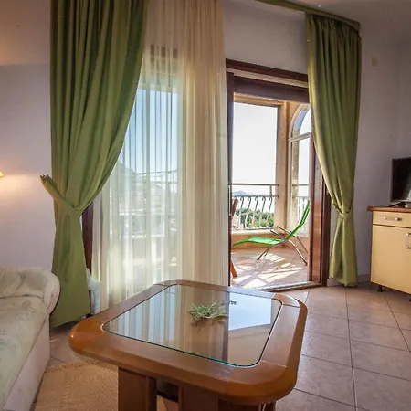 Rosanda Apartment *