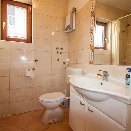 Apartment Rosanda *